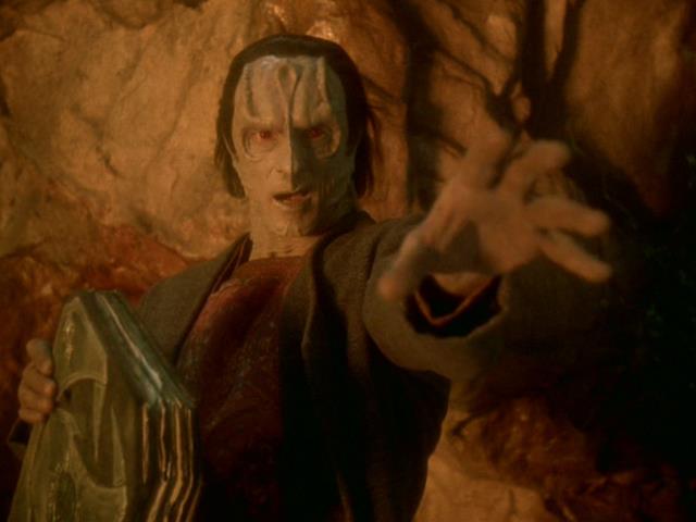 Dukat releases the Pah-wraiths