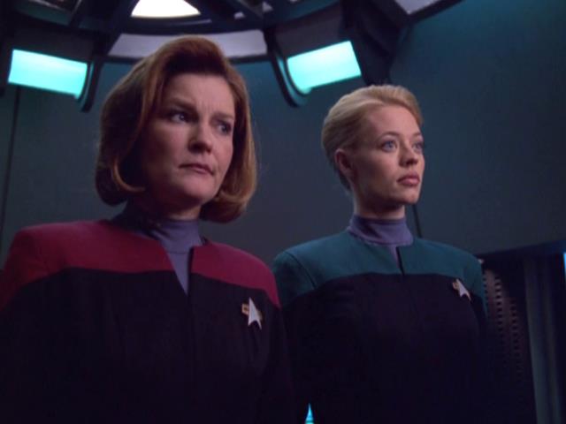 Janeway and Seven aboard the timeship Relativity